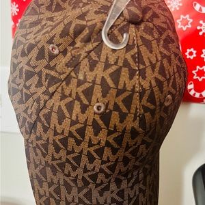 Michael Kor’s logo women baseball hat.